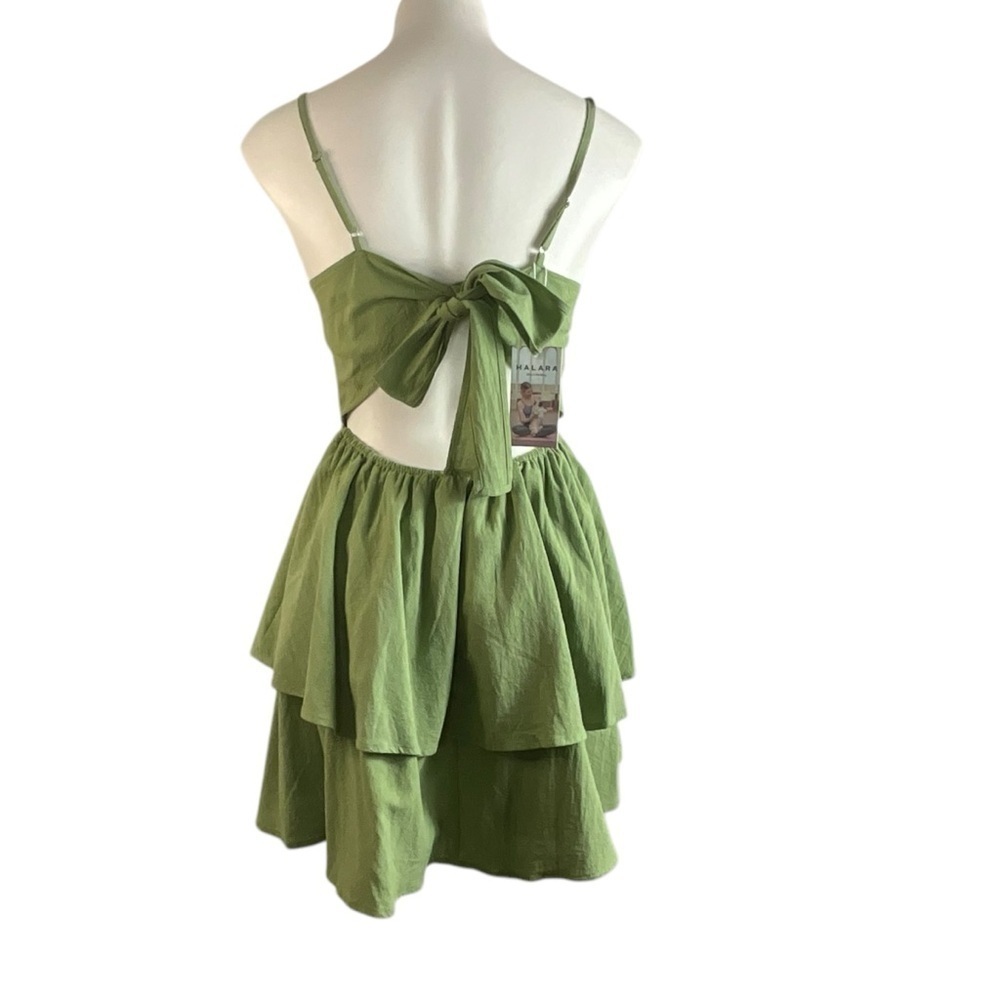 Halara Backless Adjustable Straps Green Sleeveles… - image 13